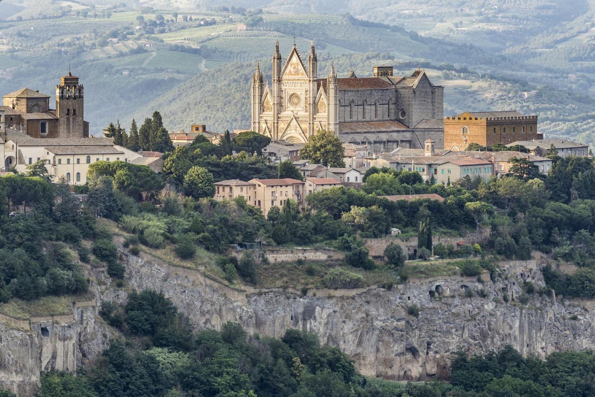 Orvieto Brick House Appartement Orvieto Scalo Buitenkant foto